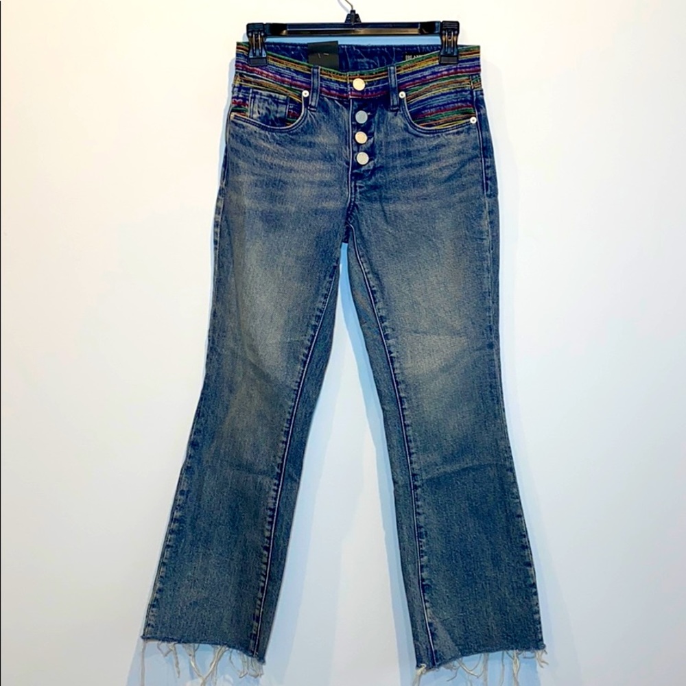 NEW BLANKNYC Women’s Embroidered Jeans - Picture 2 of 8